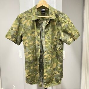 The North Face Men's Camo Button Down Shirt Short Sleeve Green Size Small Camp
